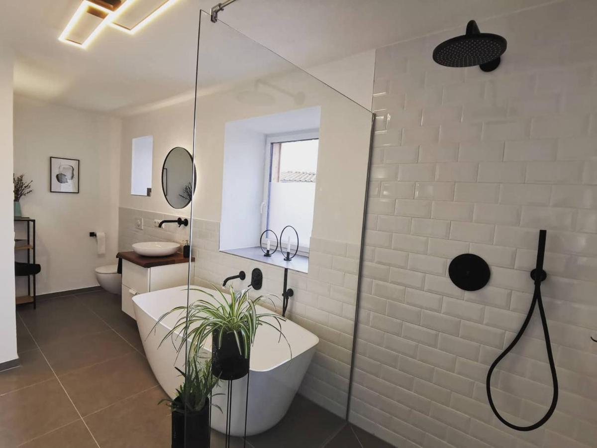 Moderne Ferienwohnungen Mit Designbad Petting Exterior photo