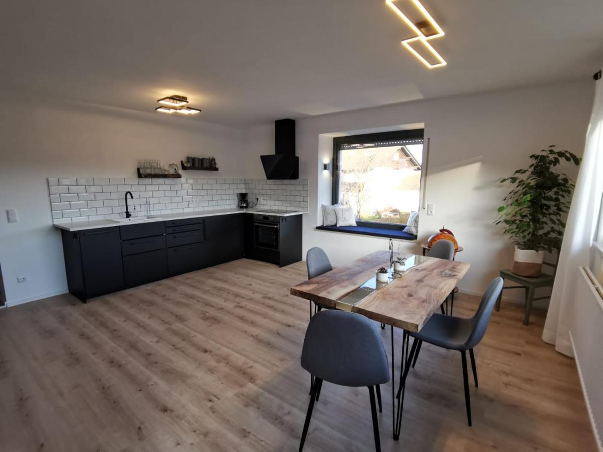Moderne Ferienwohnungen Mit Designbad Petting Exterior photo